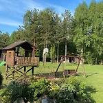 W Ogrodzie Przy Lesie I Jeziorze Ginterowo Дом отдыха